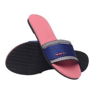 Havaianas - Pink Porcelain & Blue Trancoso Sandal - size 9/10 - new